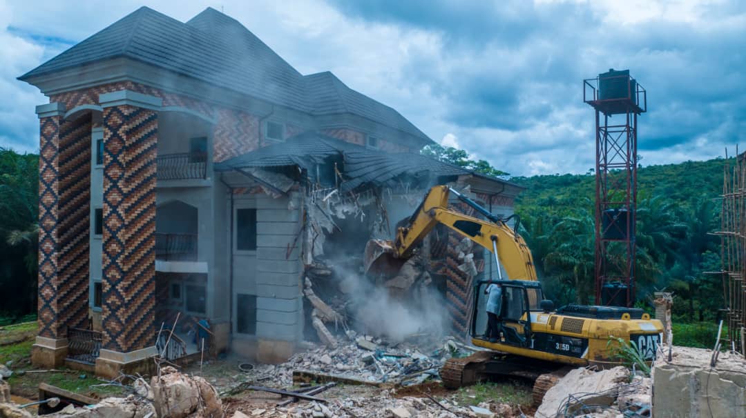 Enugu govt goes tough on criminals, demolishes kidnappers’ den at Awgu