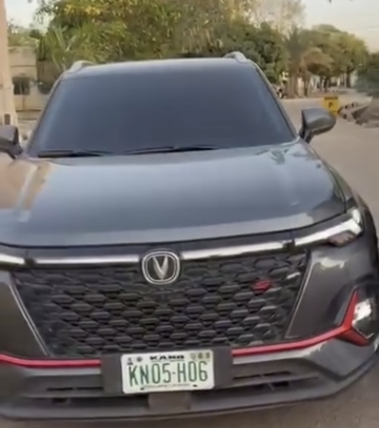 Ex-  Kano Commissioner returns official vehicle